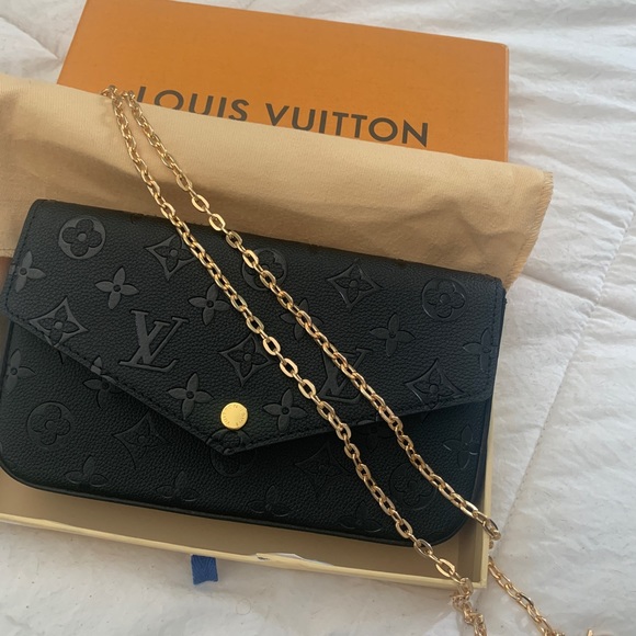 LOUIS VUITTON FE’LUCIE POCHETTE - Picture 3 of 9